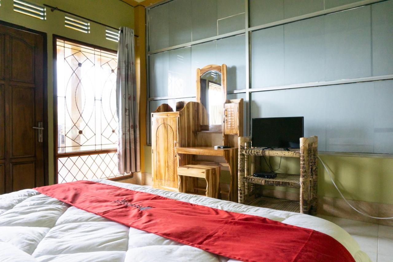Reddoorz Near Senaru Rinjani Hotel Exterior photo